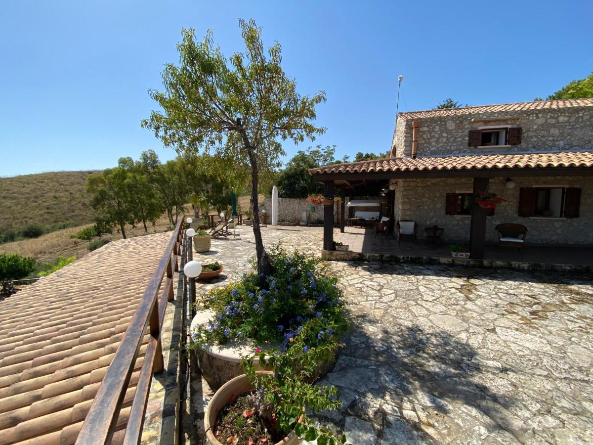 فيلا Casale Giulietta سكوبيلو المظهر الخارجي الصورة