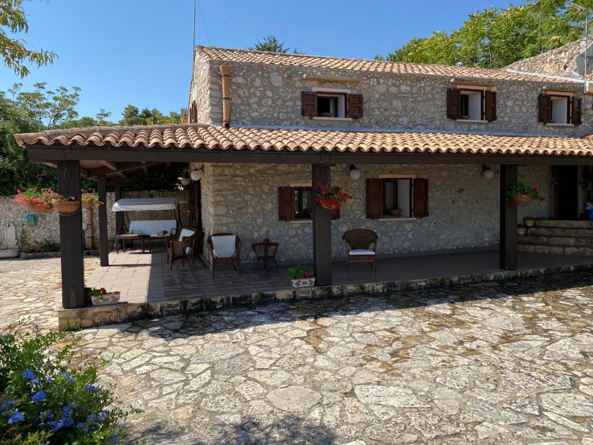 فيلا Casale Giulietta سكوبيلو المظهر الخارجي الصورة