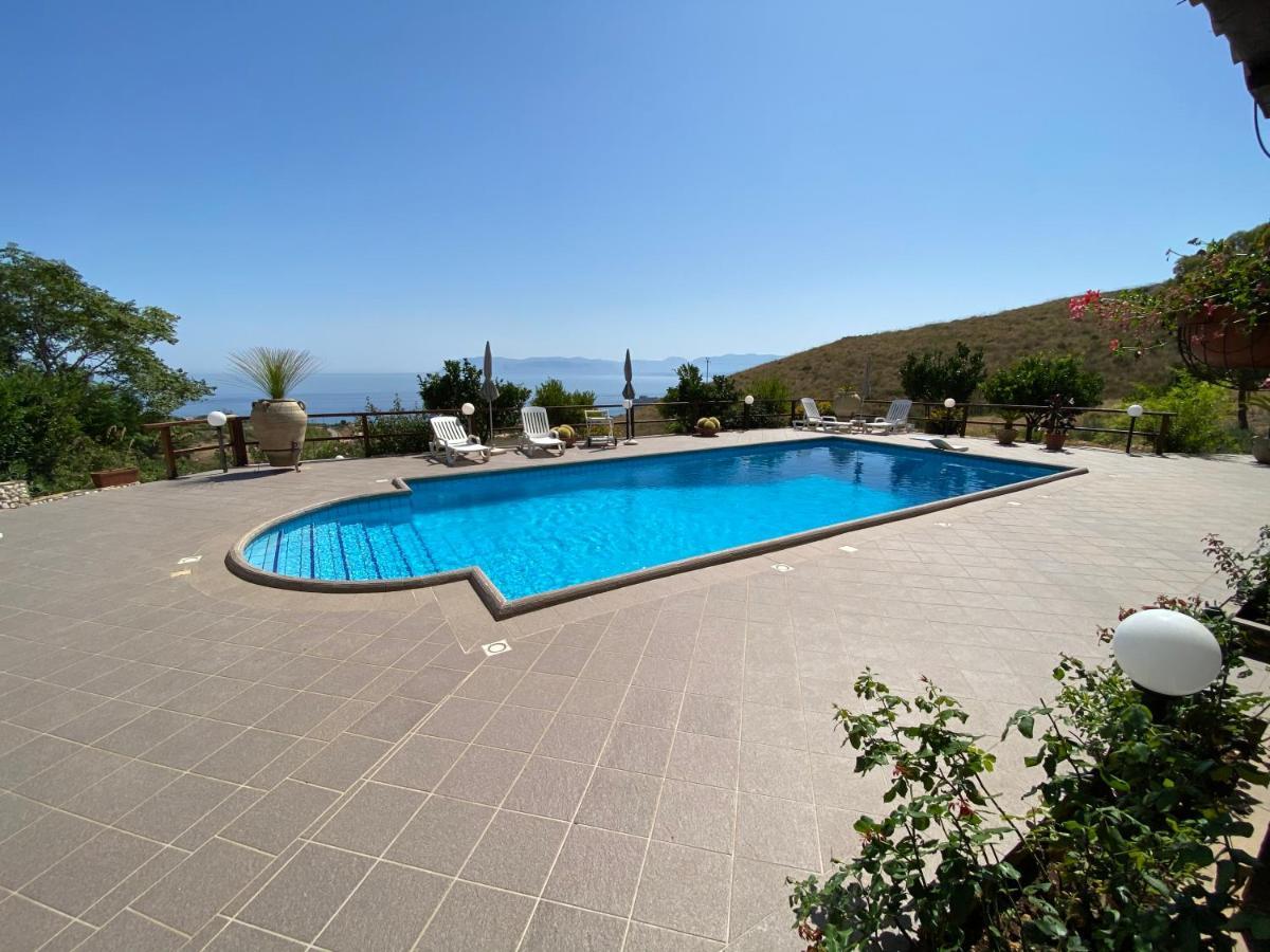 فيلا Casale Giulietta سكوبيلو المظهر الخارجي الصورة